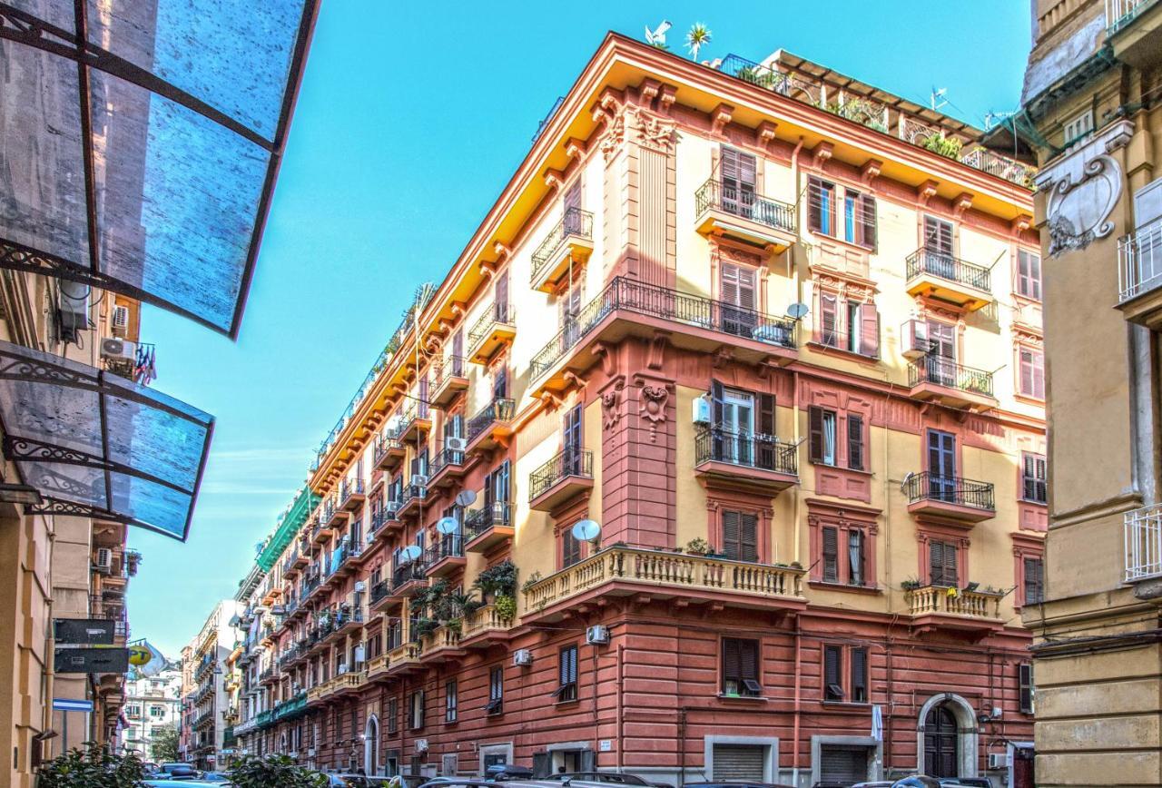 Ferdinando Arthouse Oversized Modern Apartment - By Gocce Team Neapol Exteriér fotografie